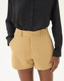 SHORTS CURTO RETO ALFAIATARIA - AREIA