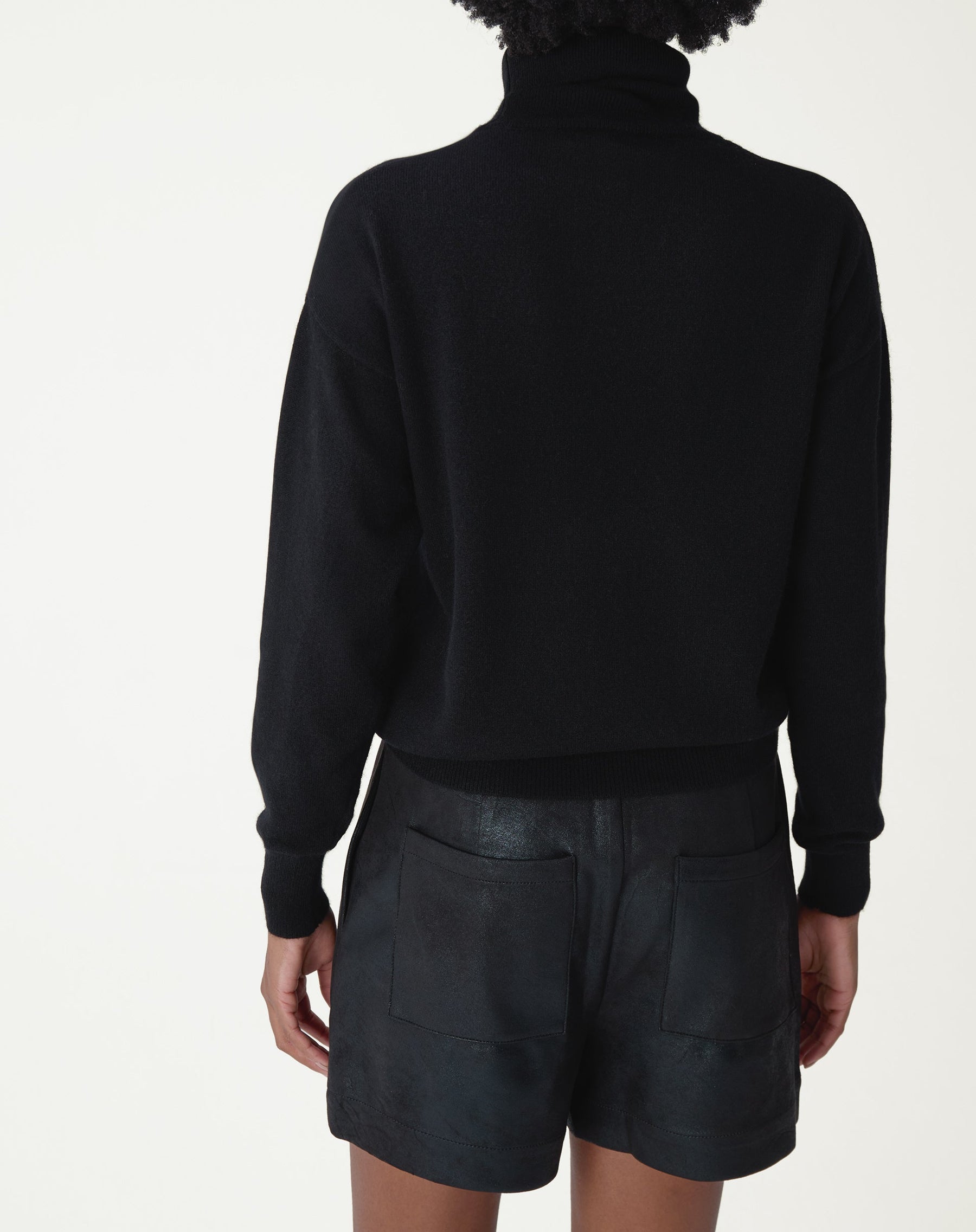 Suéter Cashmere Deluxe Gola Alta  - PRETO