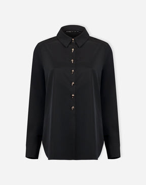 CAMISA ALONGADA COM FENDA - PRETO