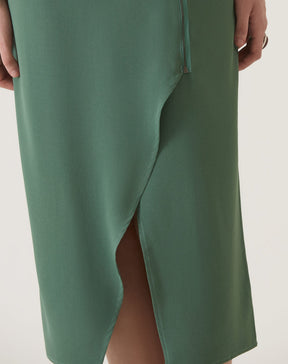 VESTIDO COM FENDA FRONTAL - VERDE