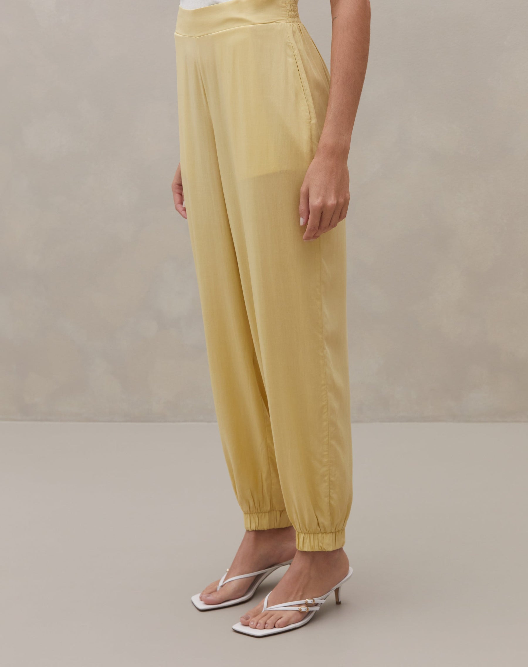 Calça Jogger Aladim - MANTEIGA