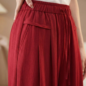 [Leve 4, Pague Só 2!] Calça Nara Feminina em Seda Ice, Viscose Premium de Alta Fluidez com Textura Micro-Plissada